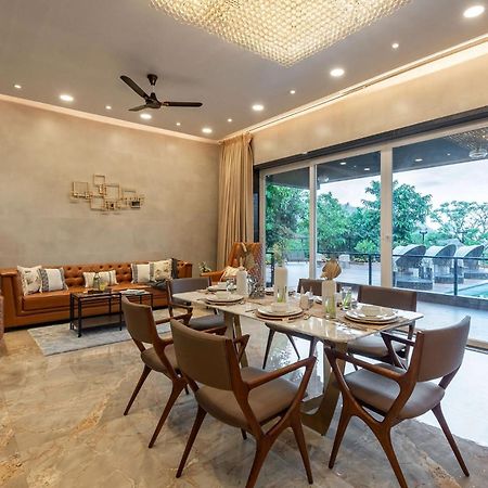 Stayvista At La Nirvana With Pool, Music Speaker & Indoor-Outdoor Game Lonavala Exterior foto