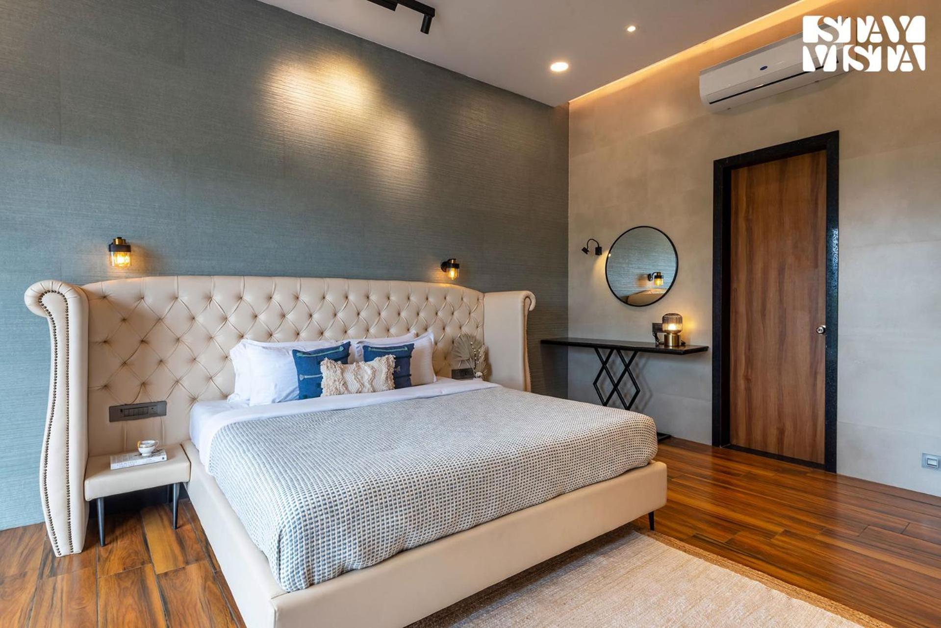 Stayvista At La Nirvana With Pool, Music Speaker & Indoor-Outdoor Game Lonavala Exterior foto